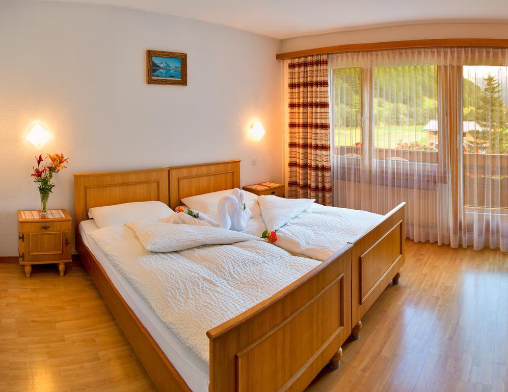 Hotel Adler ซาส-กรุนด์ ภายนอก รูปภาพ